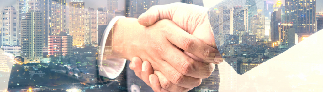 Die Partner reichen der BLUE Consult die Hand