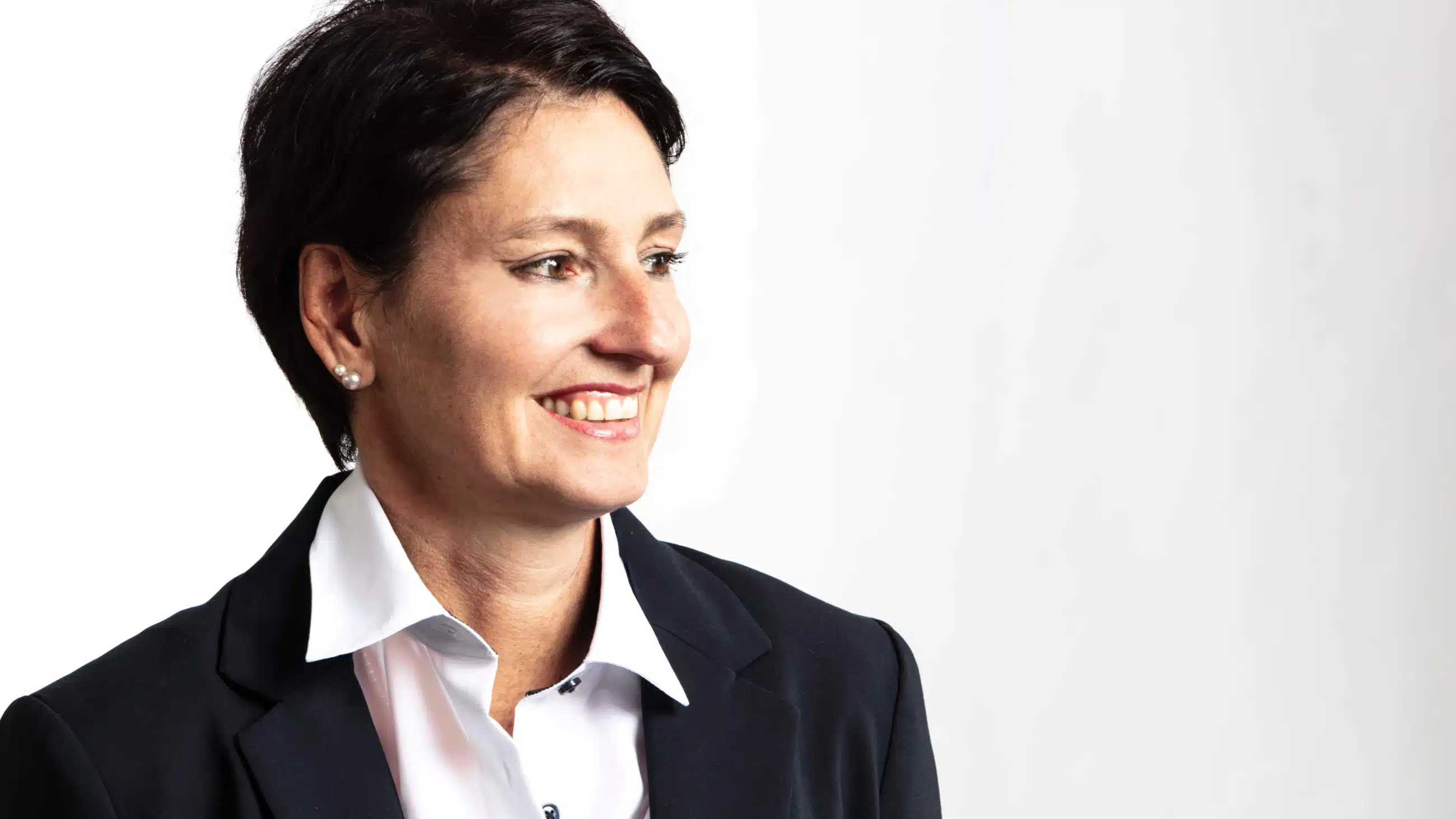 Carmen-Ilgen-Karriere-scaled-300x169 Carmen ilgen karriere scaled 300x169